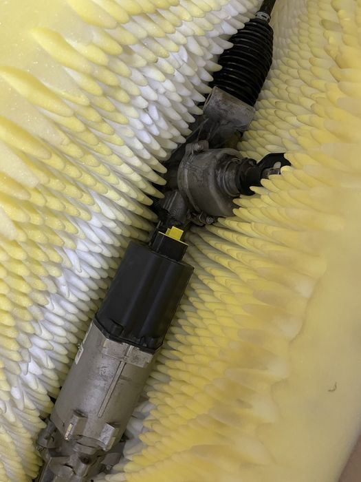 Rulevoy zapchast mers