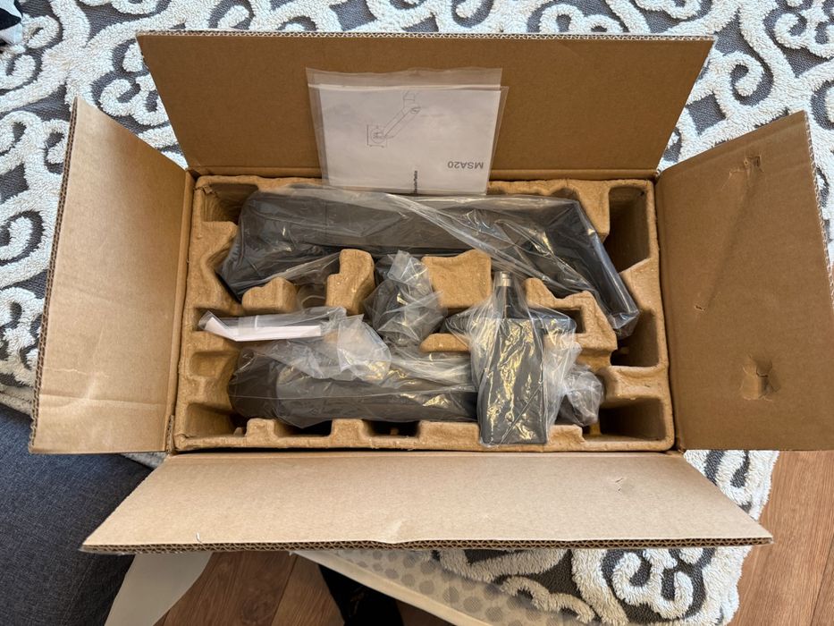 Рамо / Стойка за монитор