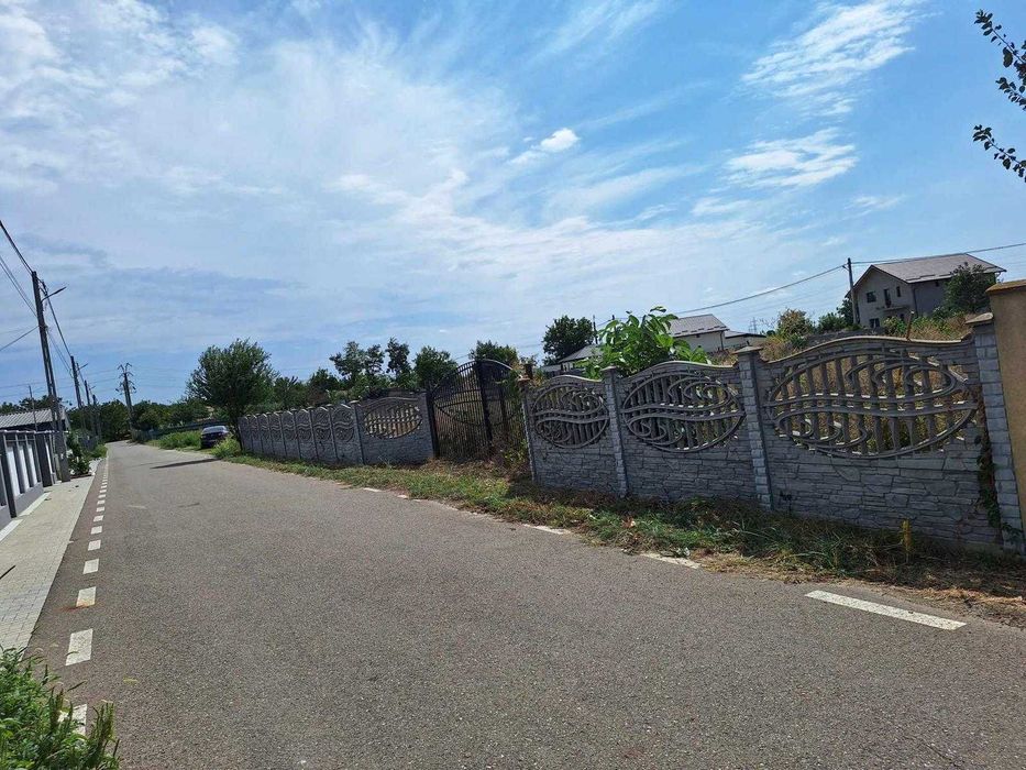 Teren intravilan de vanzare