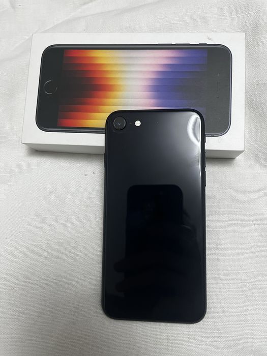 Продам Iphone SE