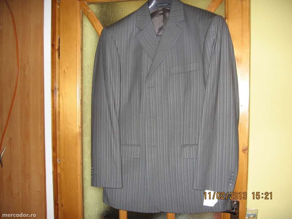 vand convenabil costum nou barbatesc