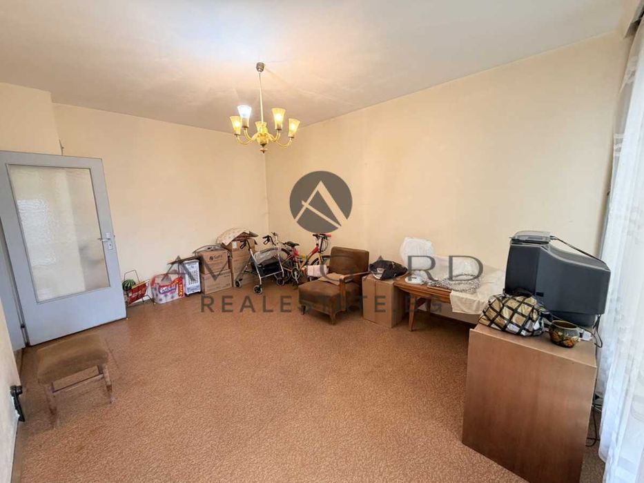 оф.25629 Двустаен с три отделни стаи/ Панаира