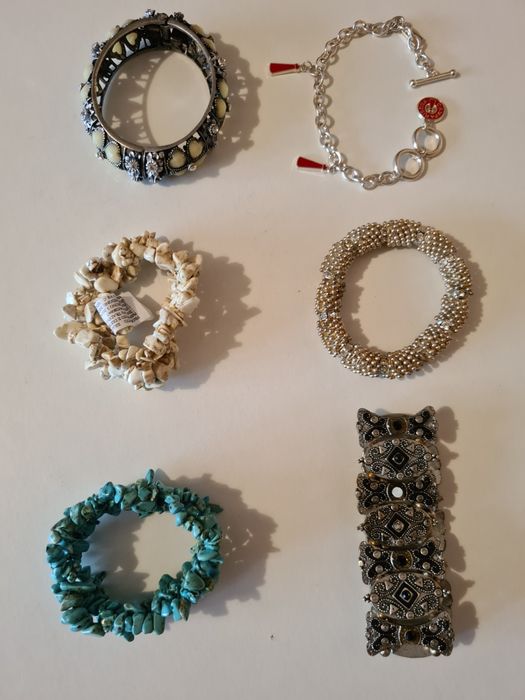 Lot 6buc brățări diverse absolut noi Italia