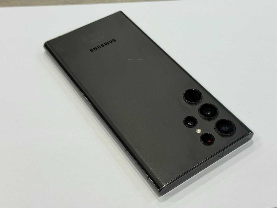 Samsung Galaxy S22 Ultra 512GB / 12GB RAM