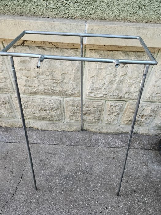 Vând suport de nadit din inox