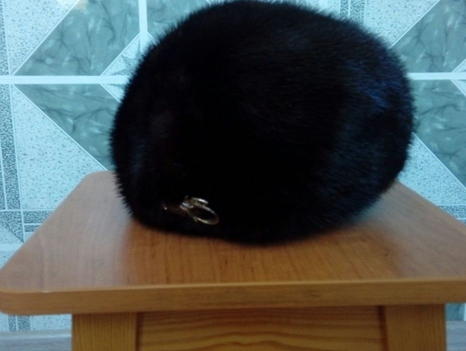 женский берет продаю