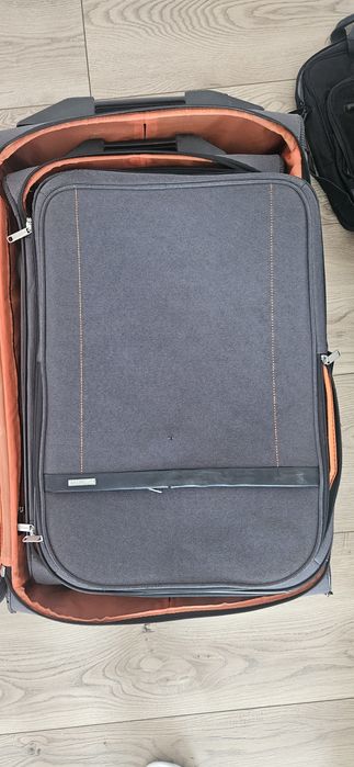 Trollere si genți laptop