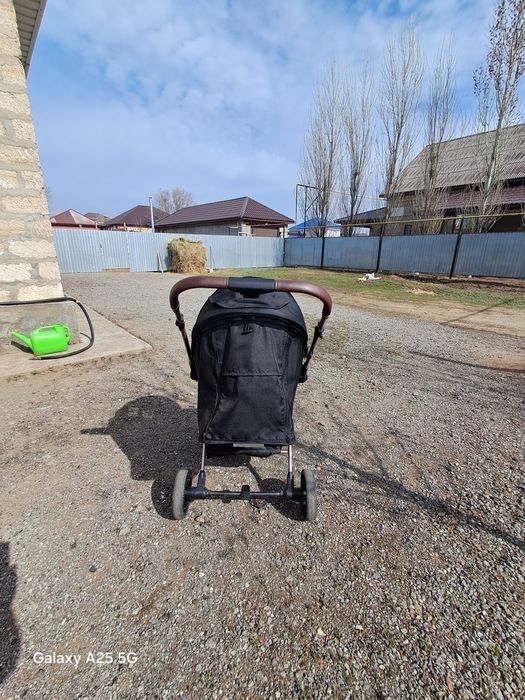 Срочно продам коляску