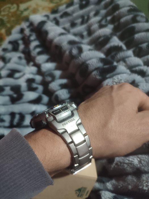 Часы соат Касио  титановый корпус