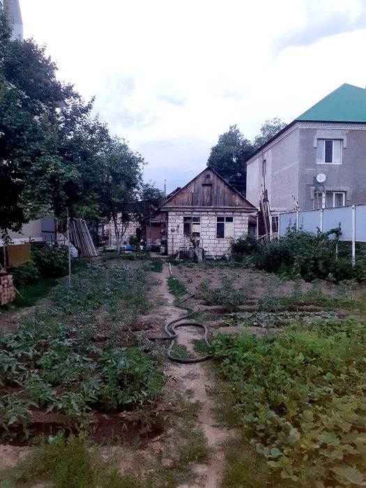 Продажа,  земля 4/7 соток вместе с домом.