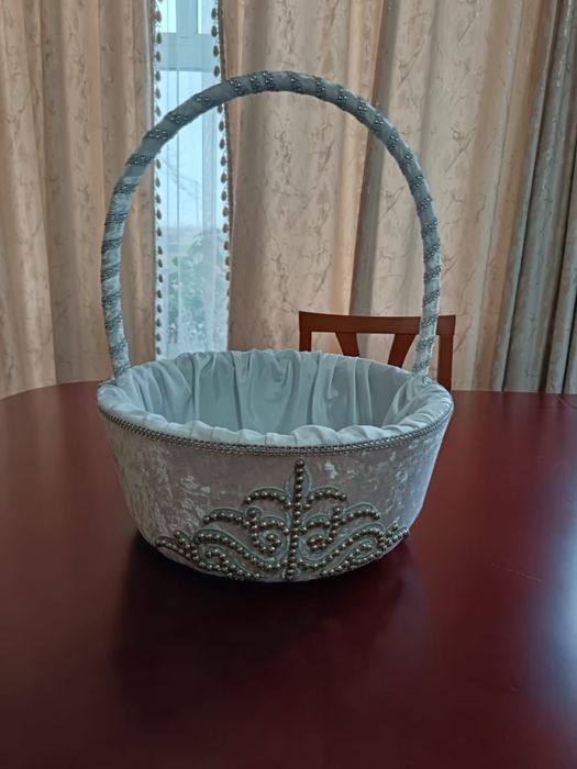 Продам корзинки 6 шт