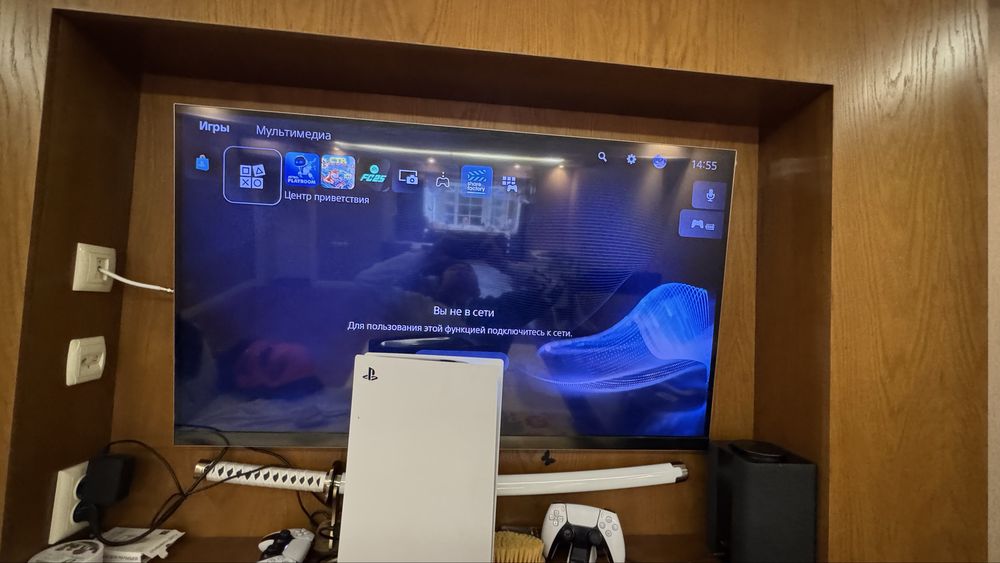 Продаю пс 5 в идеально состояний