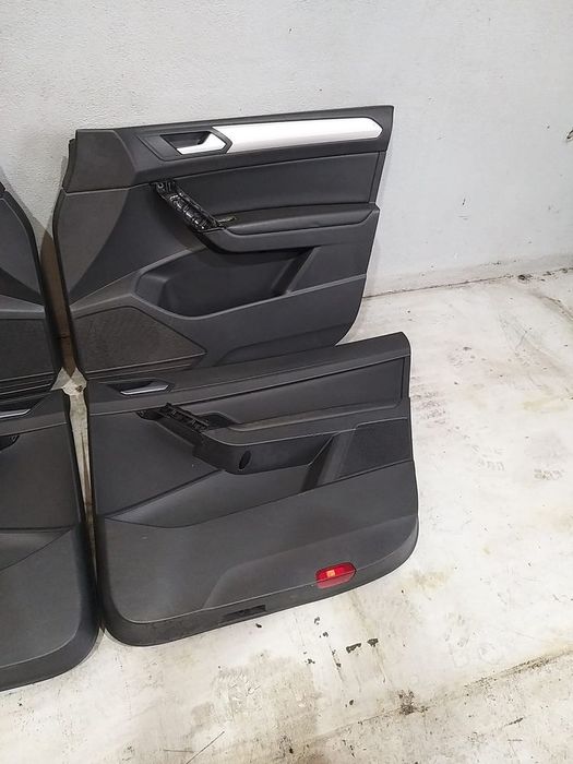 Set fete tapiterii usi vw touran 2016