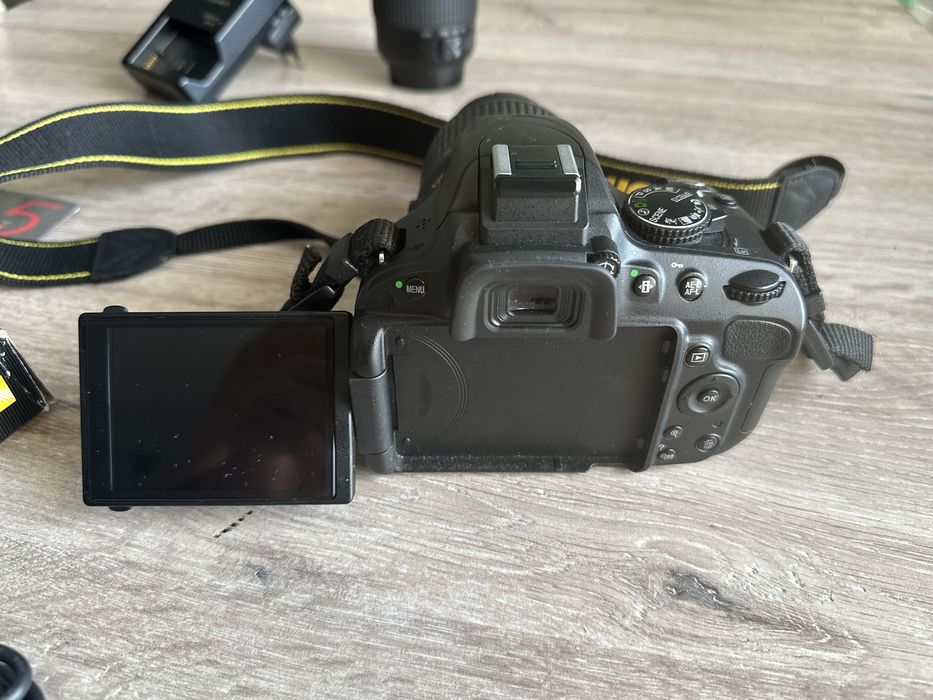 Продам Новый Nikon d5100 с кореи