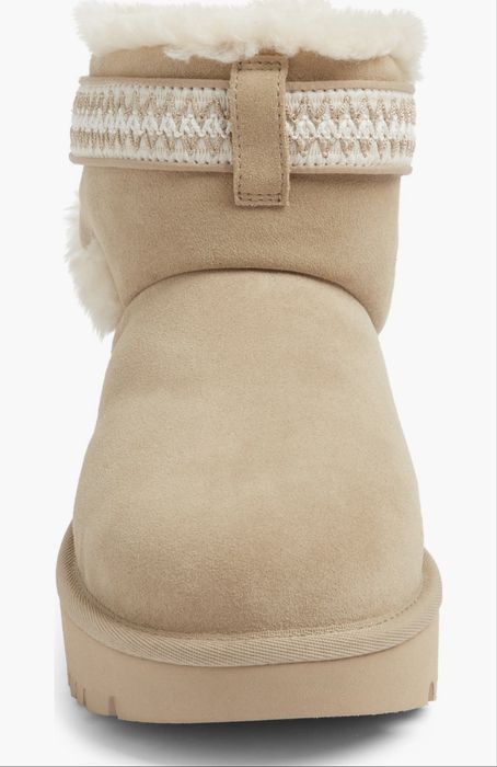 UGG boots / Дамски боти UGG