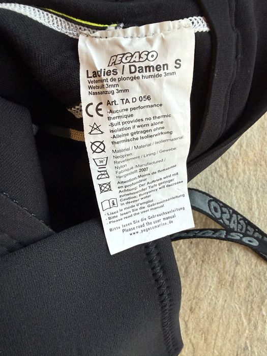 Costum neopren 3 mm pentru femei