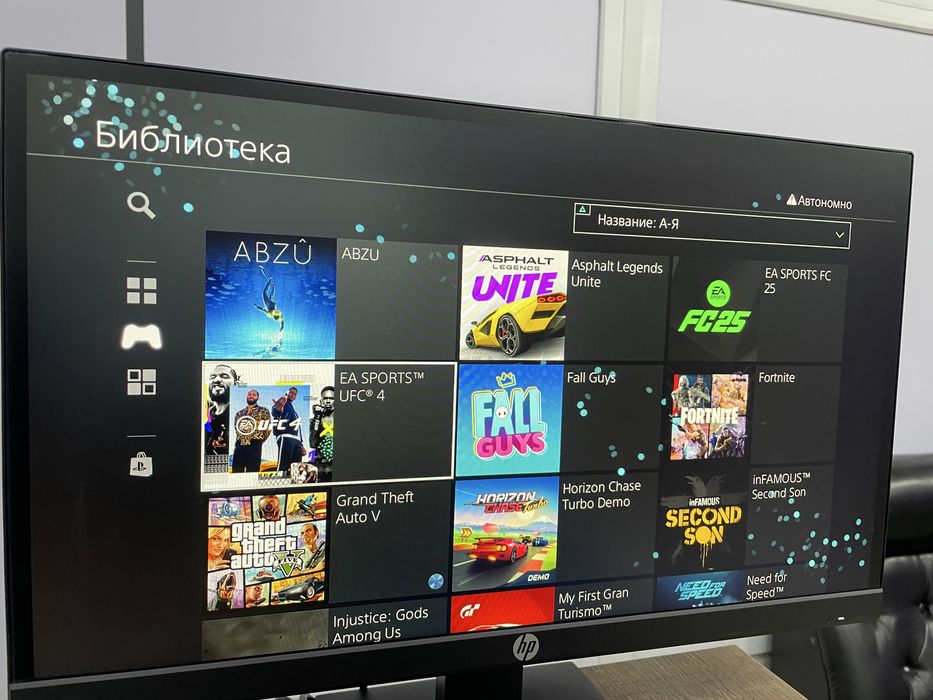 Play station 4 slim (20 игр,2 джойстика )