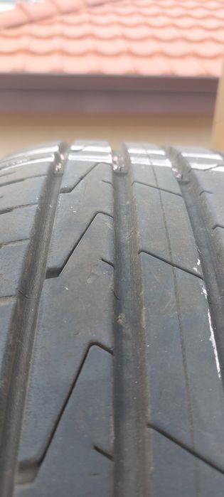 Гуми  -  летни 215 55 R16