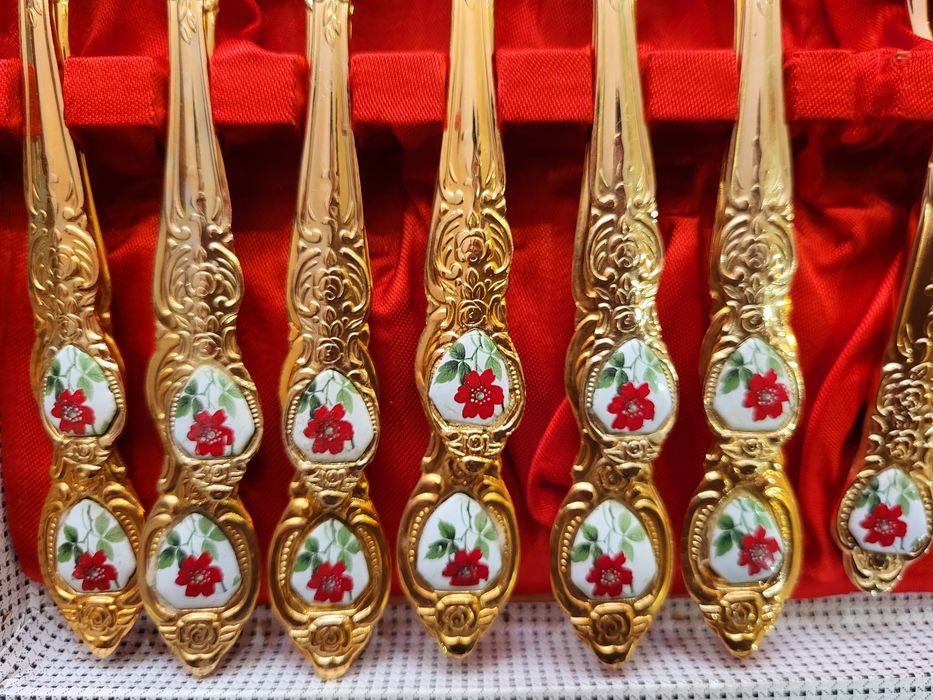 Прибори за хранене