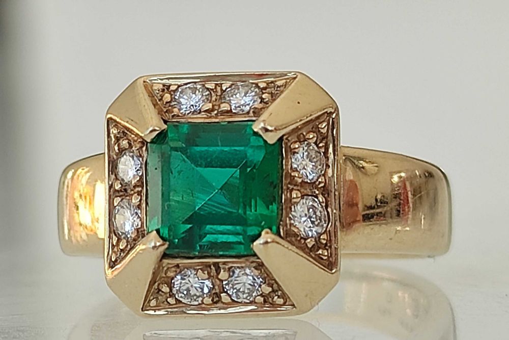 Inel smarald si diamante 1.82ct