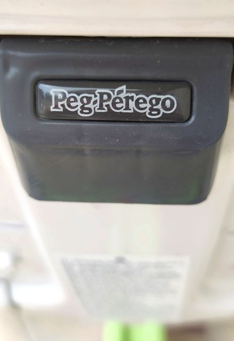 Продам срочно стульчик для кормления.