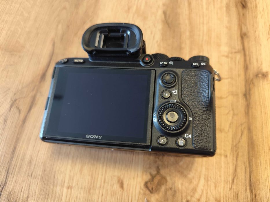 Безогледален фотоапарат Sony A7iii