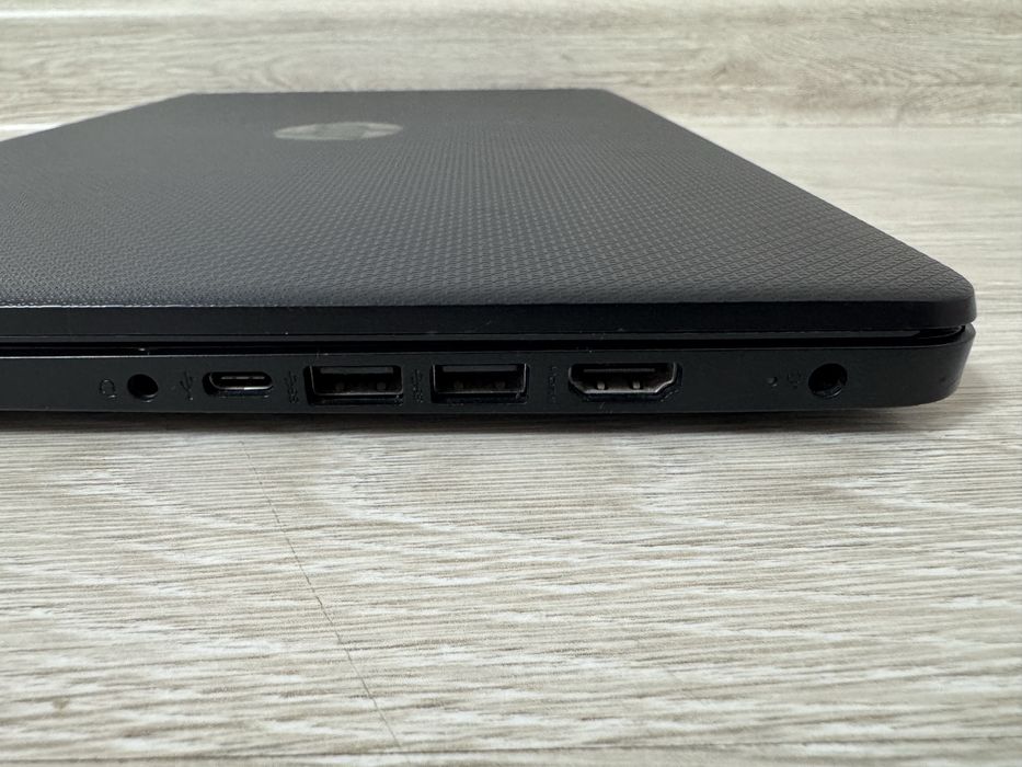 Ноутбук HP 14s-dq1046ur