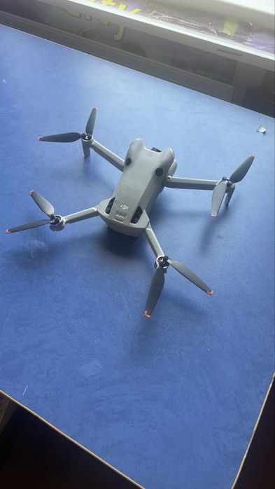 Дрон dji mini 4 pro