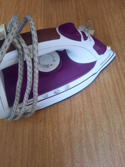 Утюг рабочий maxwell