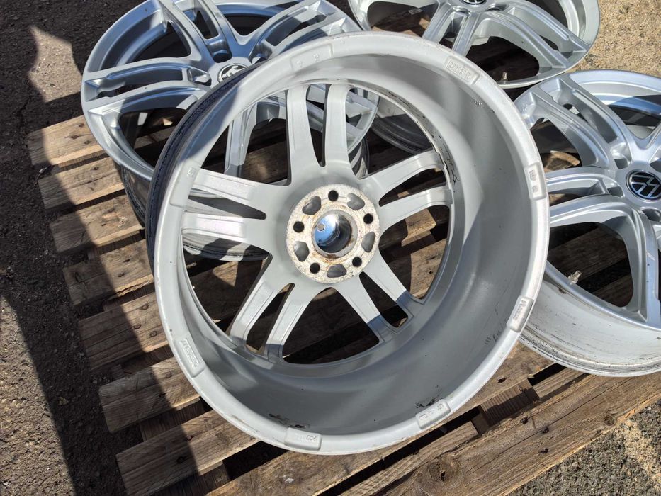 18 цола 5 х 112 мм Фолксваген / Шкода / Сеат / АУДИ - 7,5 Инча / ЕТ 42