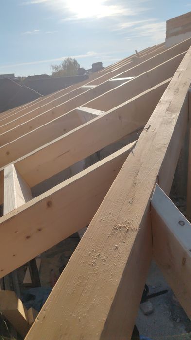 Reparatii acoperisuri montaj acoperis tigla metalica jgheaburi burlane