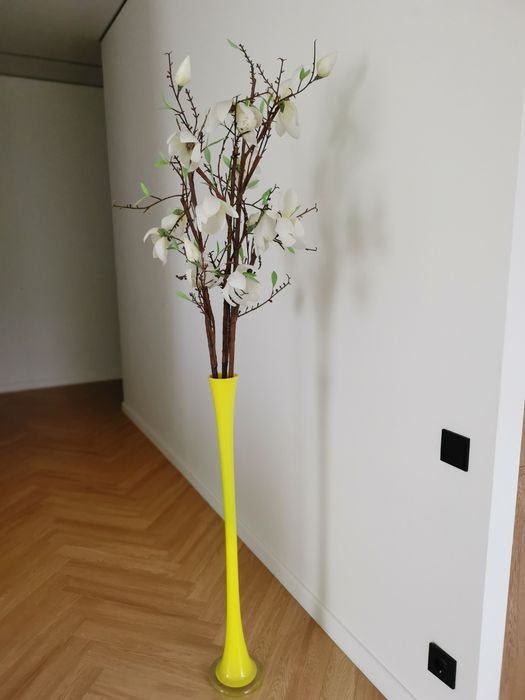 Продам вазу напольную