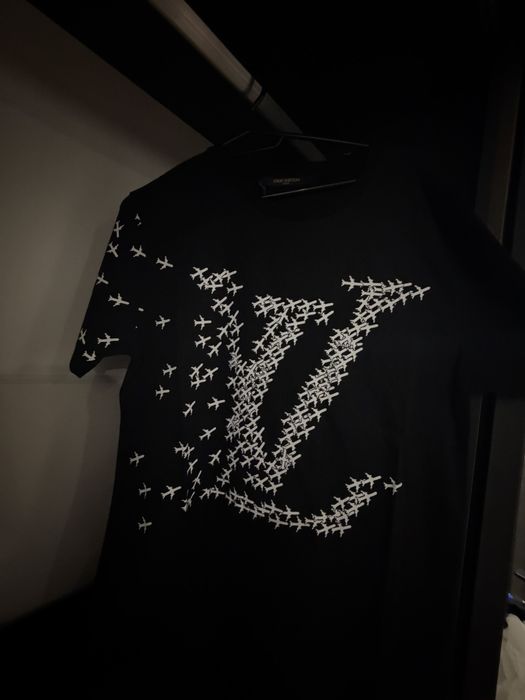 LOUIS  VUITTON тениски