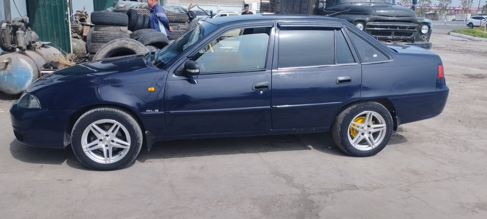 Нексия 2. Сотилади ёки бартер на дамас