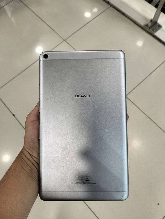 Huawei целый не разбитый планшет