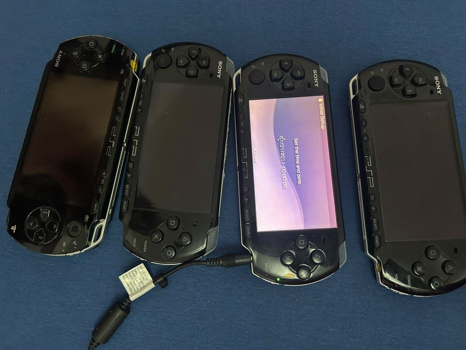 Vând patru Psp-uri