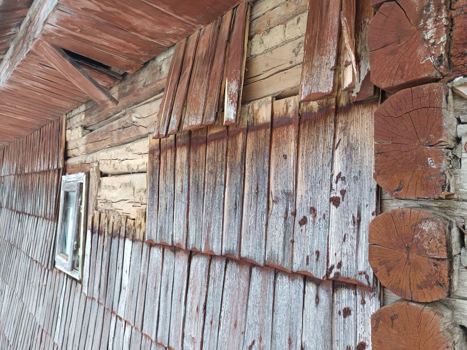 Lemn provenit din casă veche