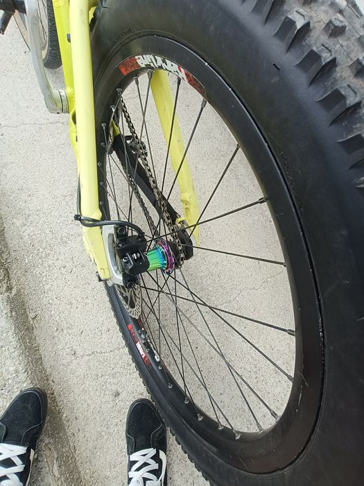 Vând dirt jumper