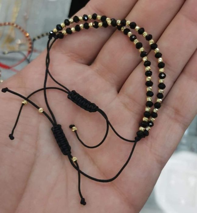 Гривни с конец и 14к златни топчета