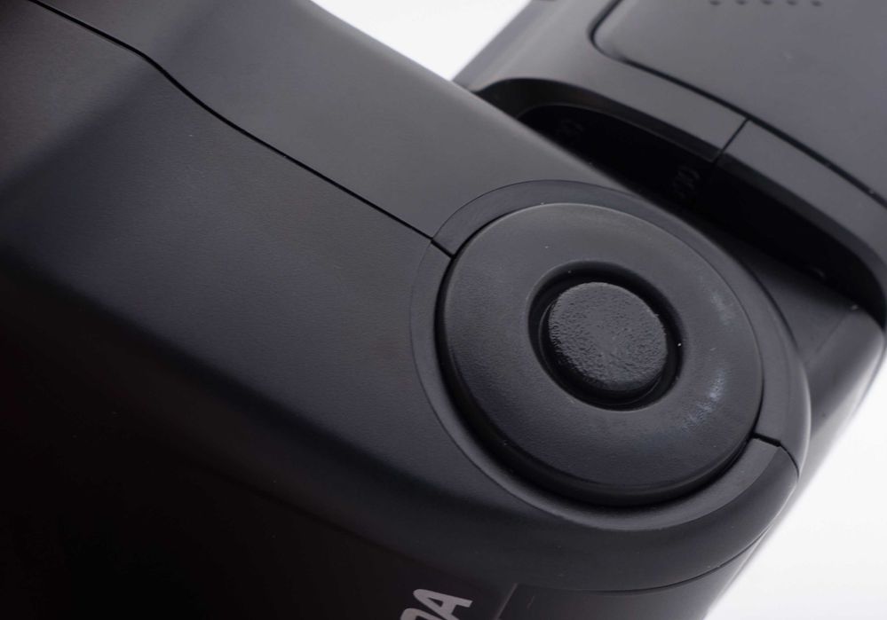 Blit Nissin Di700A patina Sony α99 II, α77 II, α58, α68