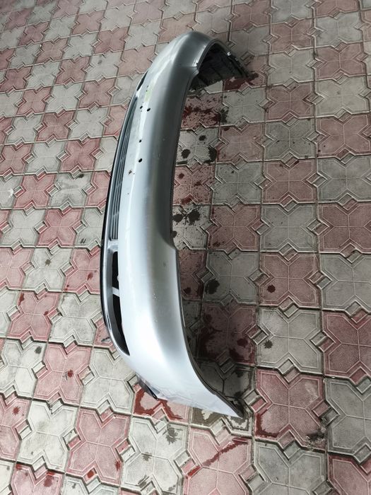 Audi A4 B5 передний бампер