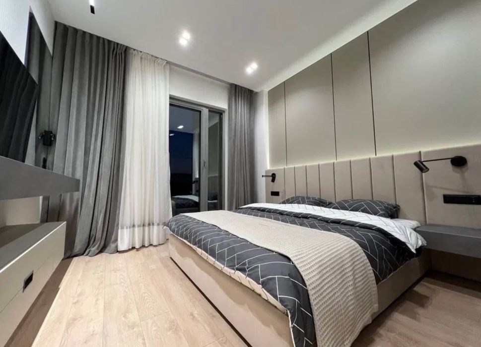 Ойбек, Миробод Авеню и впечатлительная квартира в новастройке