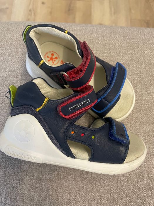 Кожаные сандали на девочку Biomecanics, 21 размер