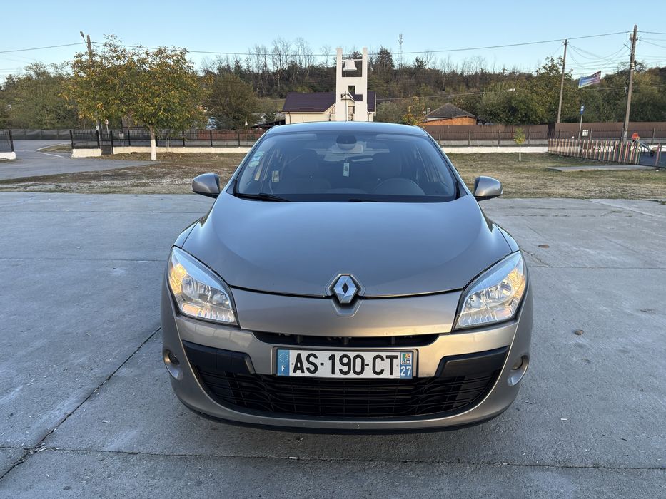 RENAULT Megane 2011 — imagine 5