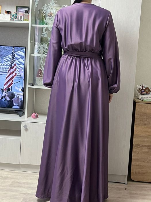 Женское платье .