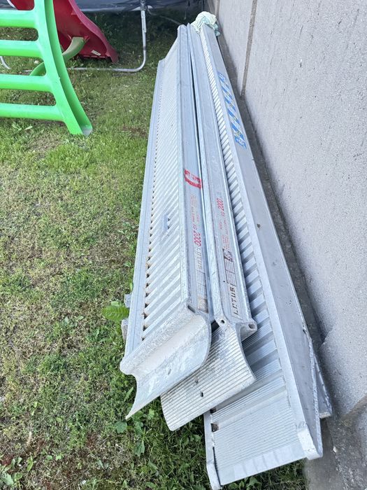 Rampe aluminiu de 3,50 m, lungime , pentru incarcare utilaje sau camionete