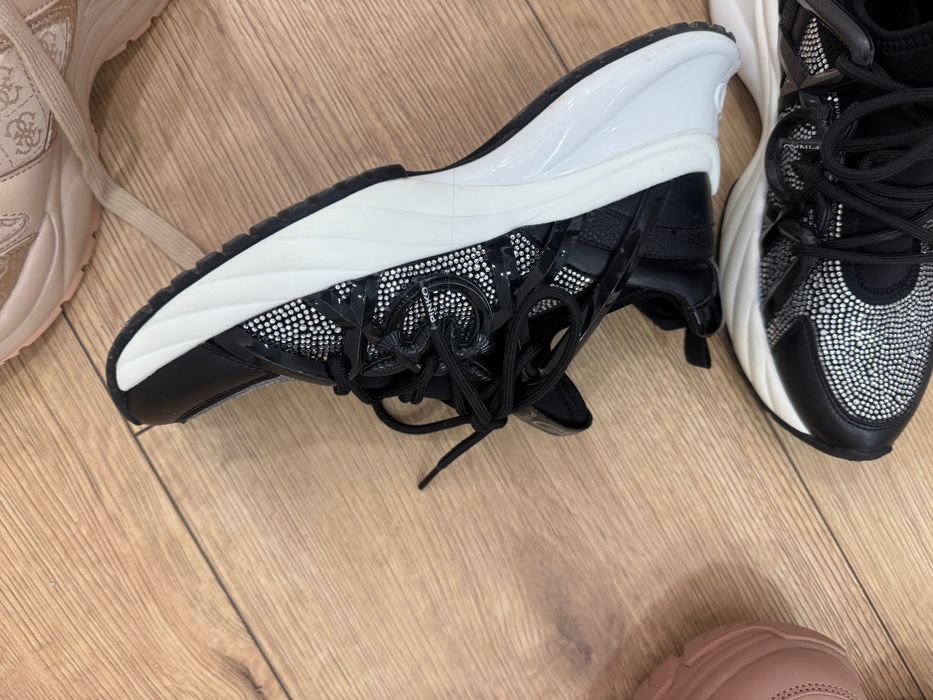 Дамски обувки guess, pinko