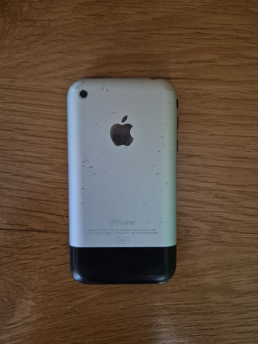Iphone 2g, first iPhone, Първи айфон.