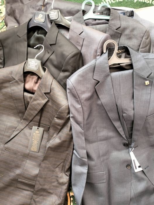 Костюмы мужские, новые