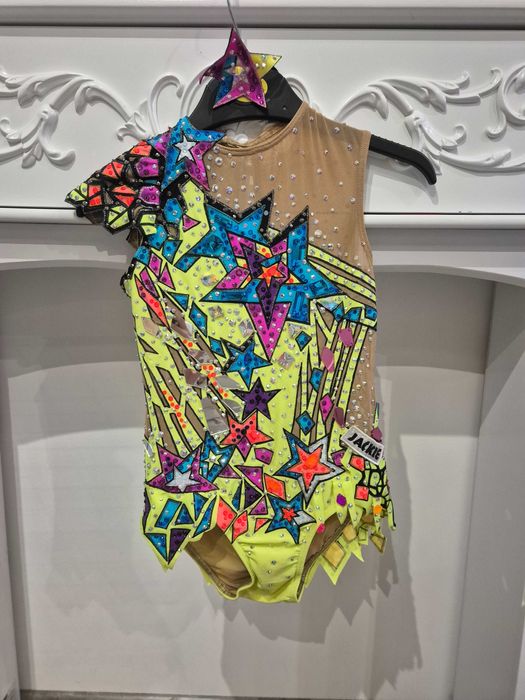 Спортно трико за художествена гимнастика